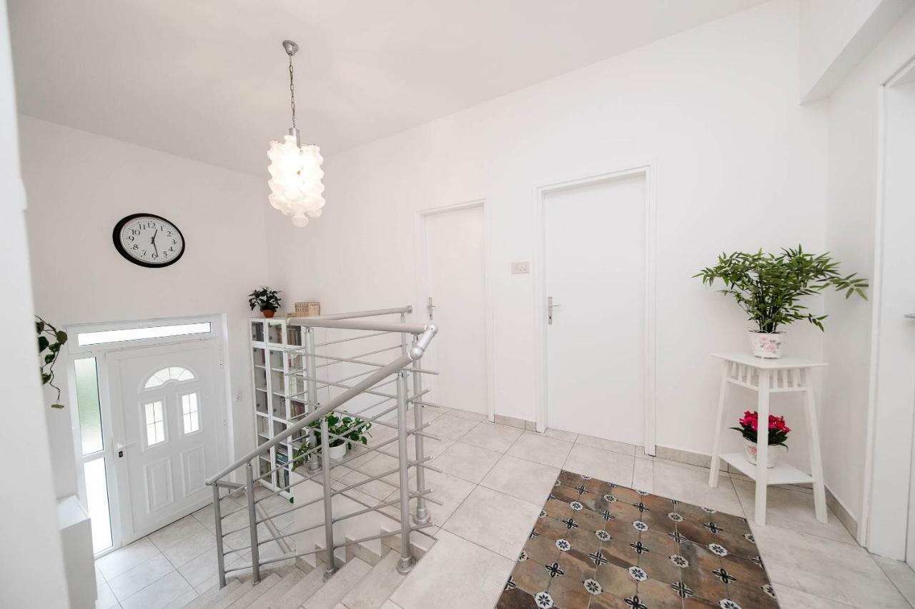 Apartmani Ruzica Crikvenica Ngoại thất bức ảnh